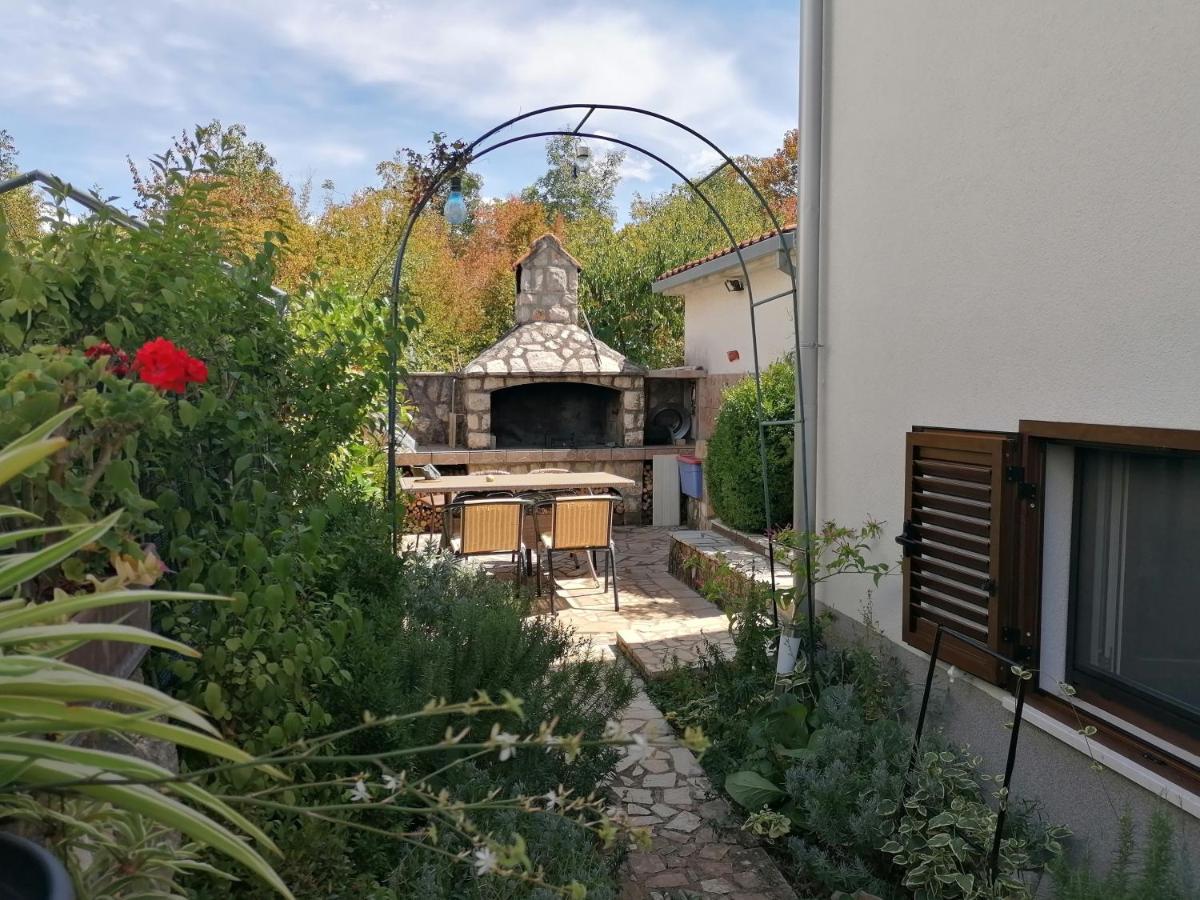 Apartments With A Parking Space Njivice, Krk - 5320 Exterior foto