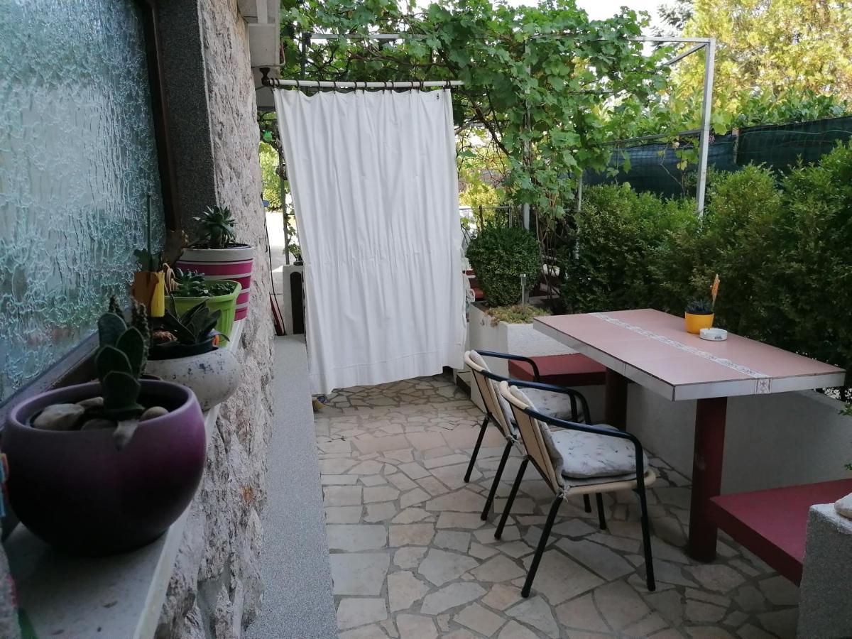 Apartments With A Parking Space Njivice, Krk - 5320 Exterior foto